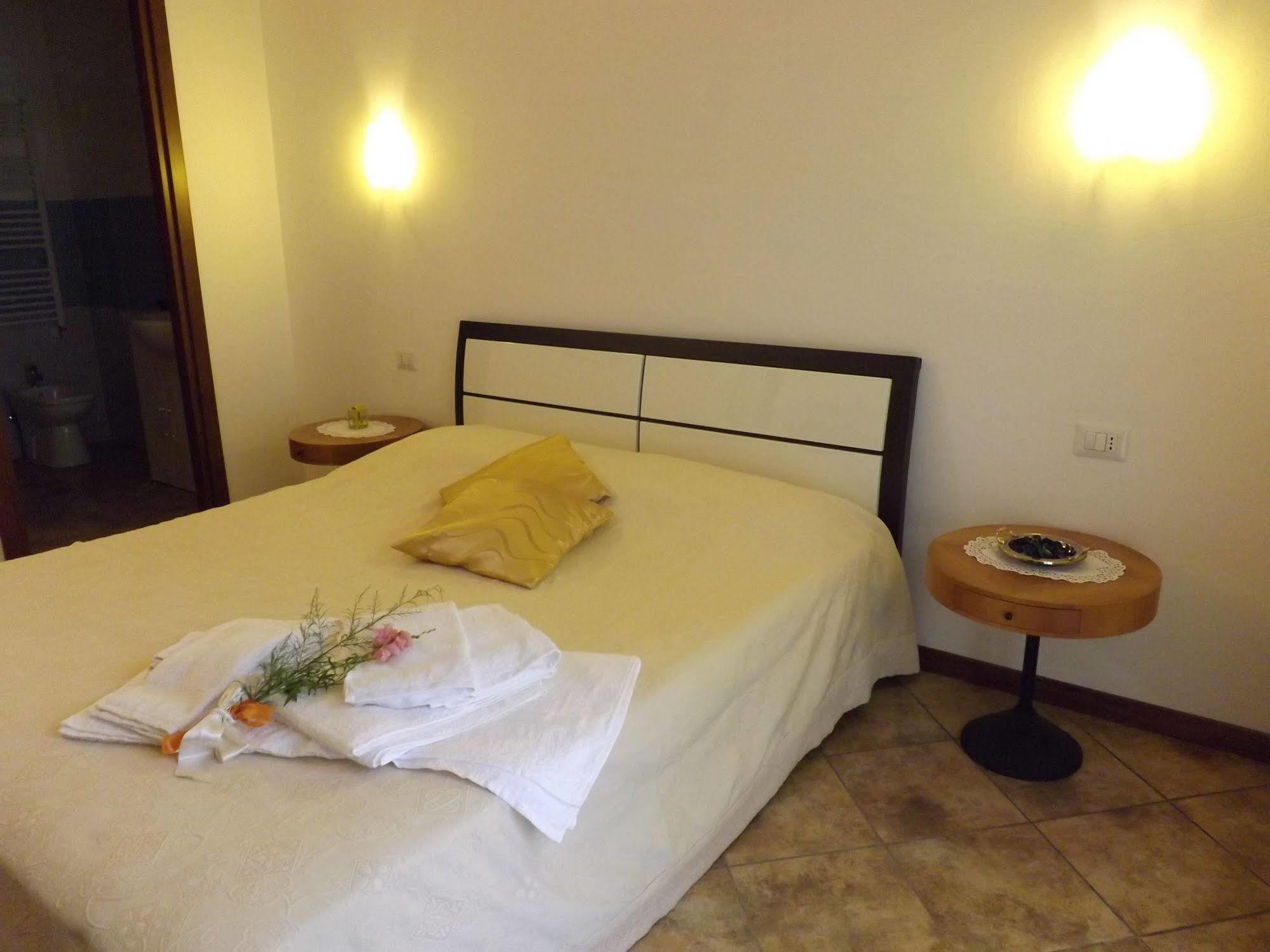B&B Il Pizzagiallo Масса-Мартана Экстерьер фото